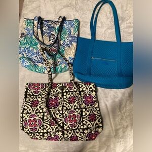 Vera Bradley set of 3 tote bags Excellent condition